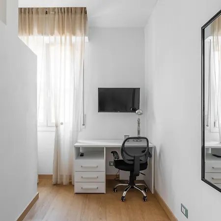 Center View By Wonderful Italy *