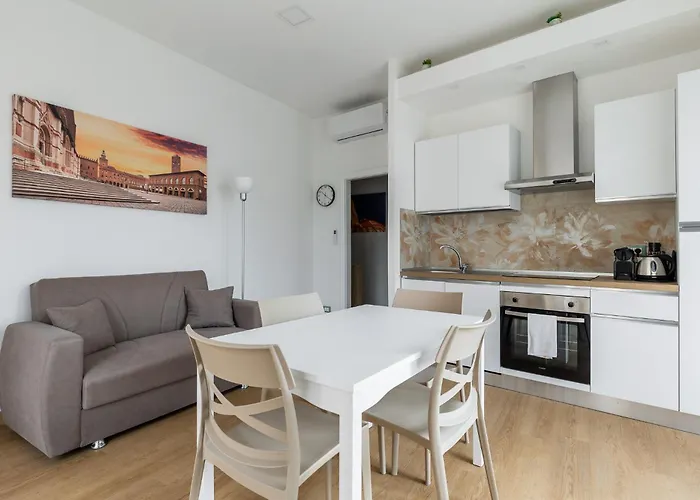 Center View By Wonderful Italy