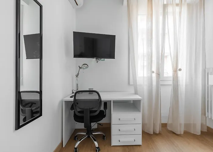 Center View By Wonderful Italy